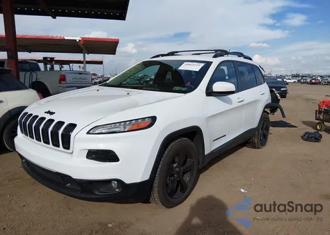 2016 Jeep Cherokee Altitude z USA, uszkodzony, nr VIN 1C4PJMCS2GW210624